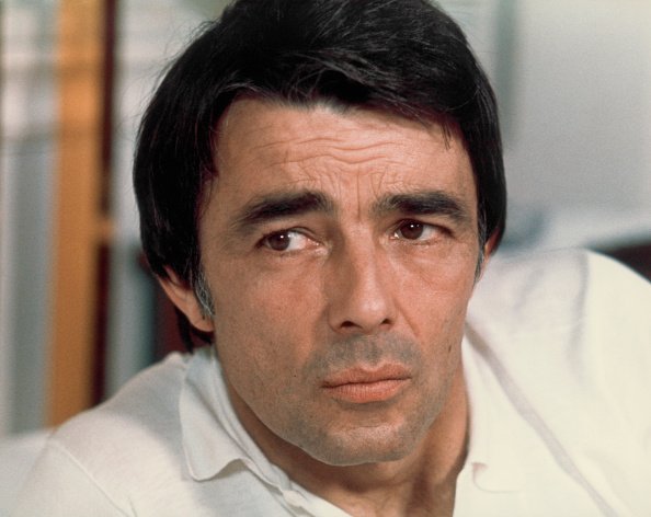 Gérard Blain joue et réalise le film français "Le Pélican" en 1973. | Photo : Getty Images 