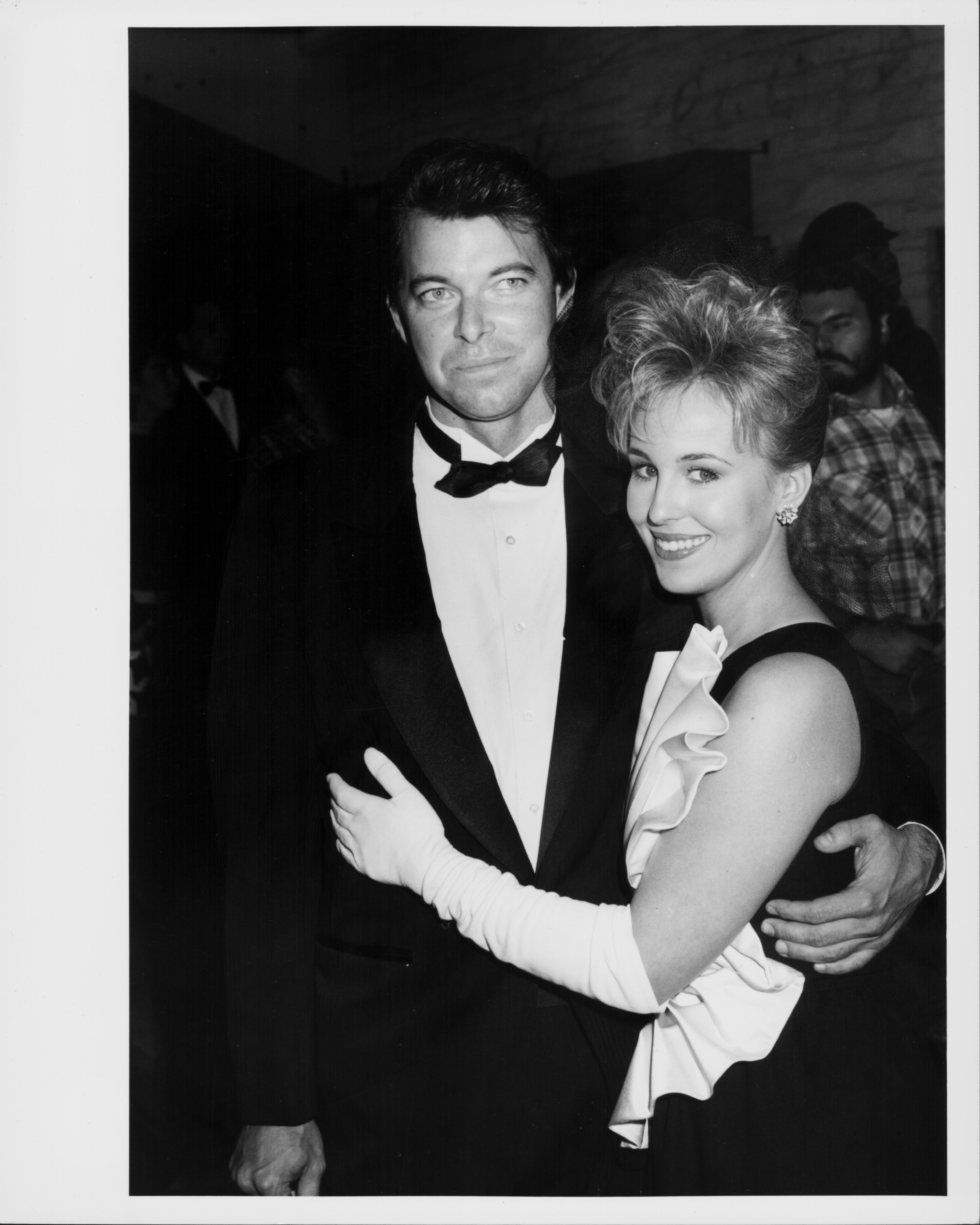 Jonathan Frakes and Genie Francis at the Soap Opera Awards, in Hollywood, California, on November 16, 1986. | Source: Getty Images