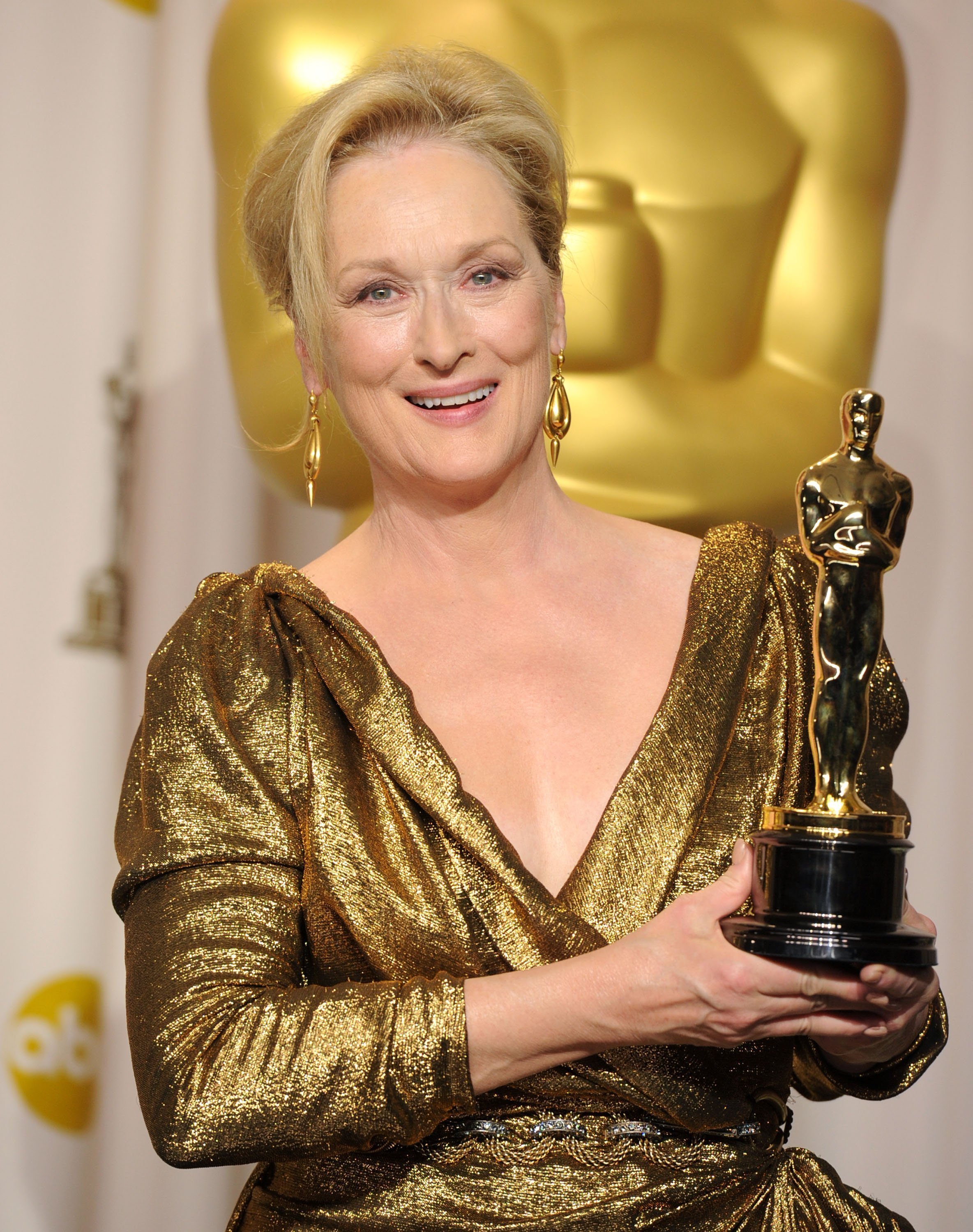 Meryl Streep receives an Oscar | Source: Getty Images