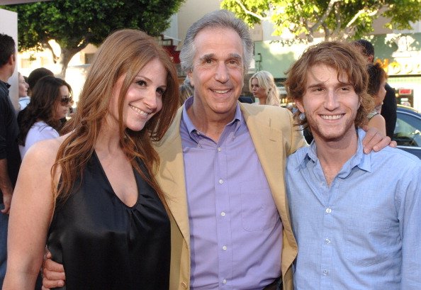 Henry Winkler and his daughter Zoe and son Max during "Click" Los Angeles Premiere - Red Carpet at Mann Village Theatre in Westwood, California | Photo: Getty Images