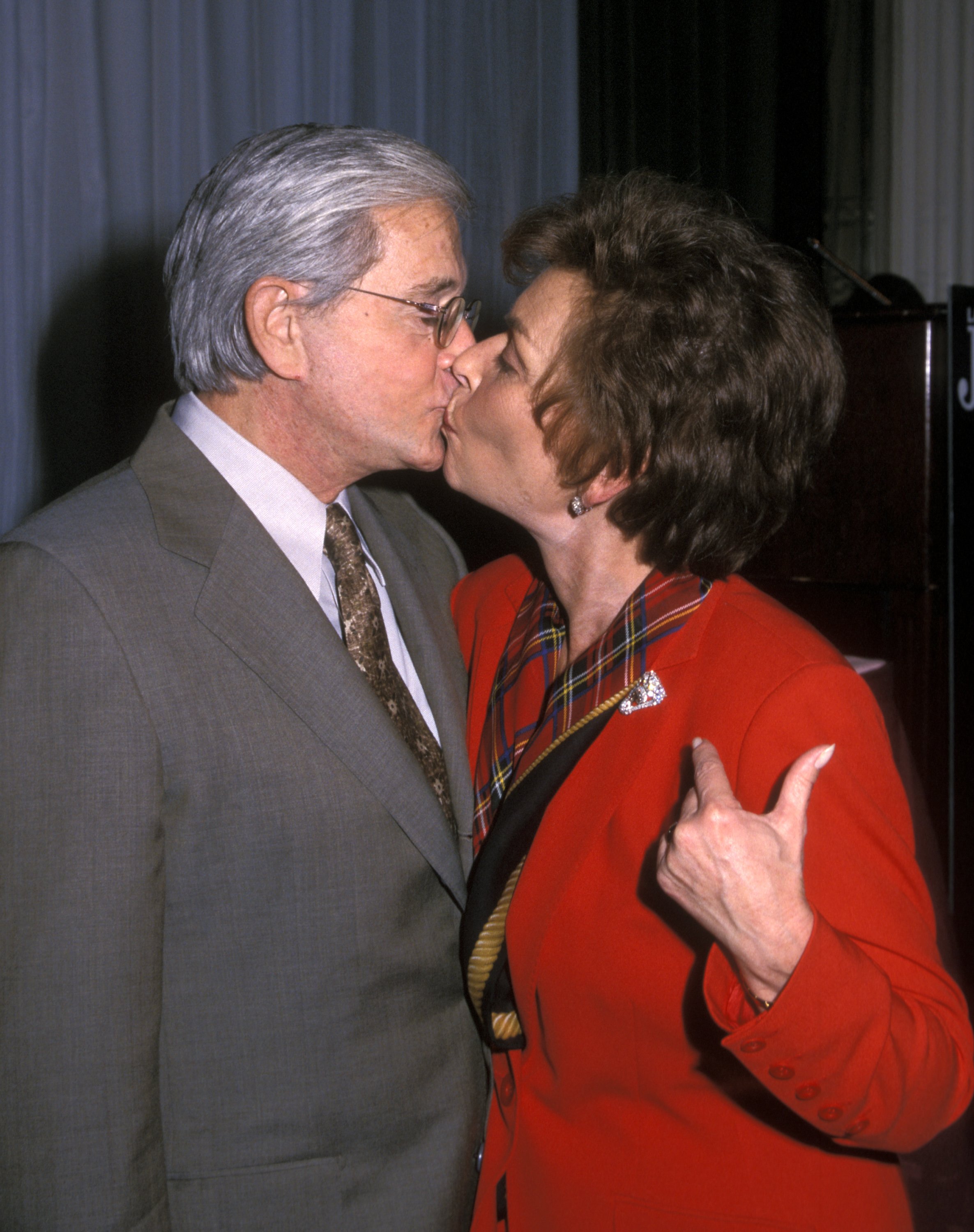Jerry Sheindlin and Judy Sheindlin at Ladies' Home Journal "One Smart Lady Award" on February 23, 2000 at the Waldorf Astoria Hotel in New York City. | Source: Getty Images