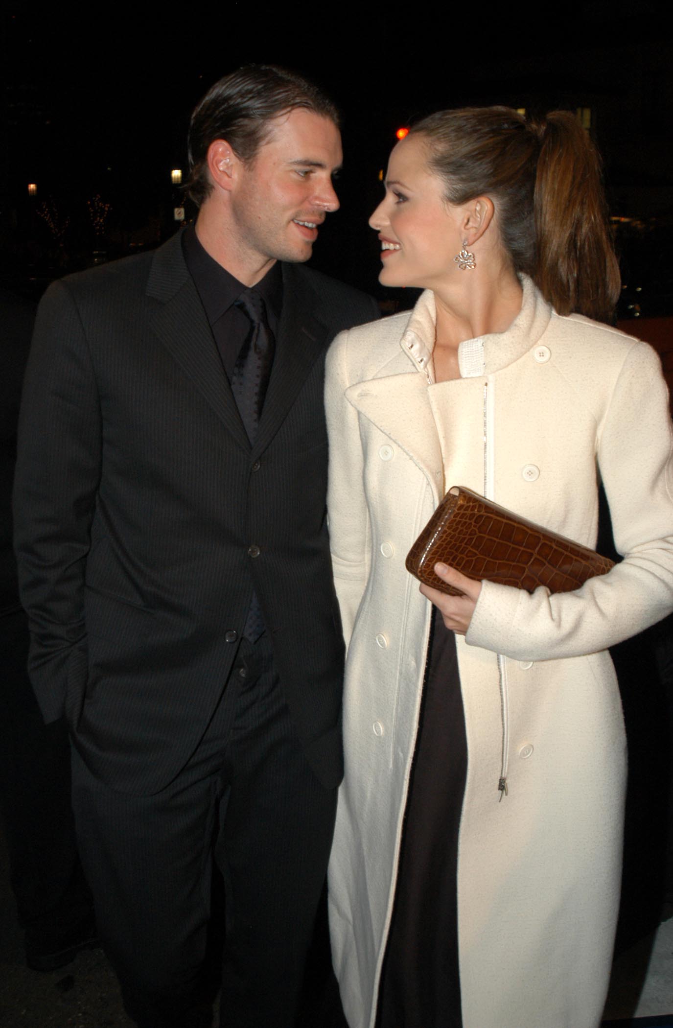Scott Foley and Jennifer Garner at the premiere of "Catch Me If You Can," 2002 | Source: Getty Images