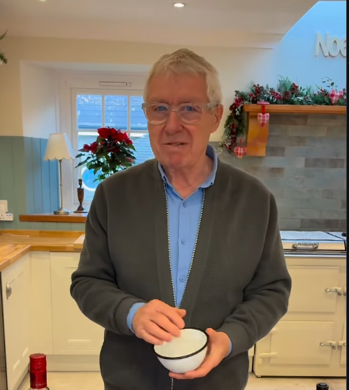 Gregor Fisher standing in his kitchen | Source: Instagram/gregor.fisher.actor