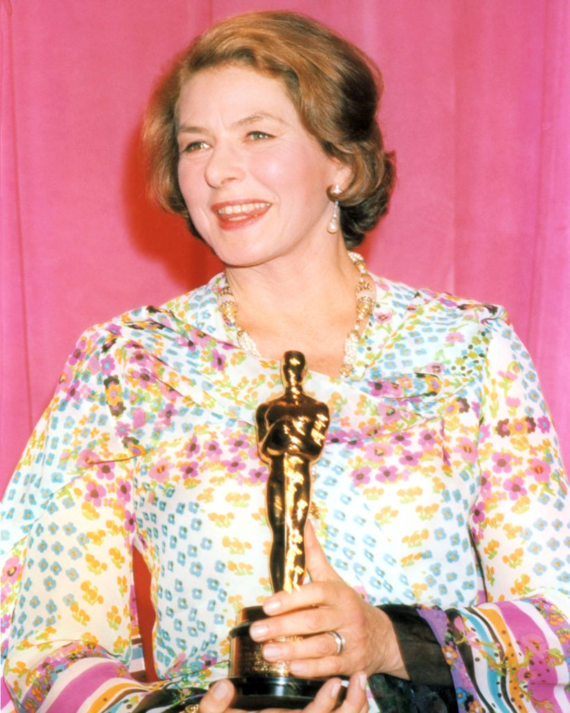 Ingrid Bergman at the 47th Academy Awards with the Oscar she won for Best Actress in a Supporting Role for her performance in "Murder on the Orient Express" | Source: Getty Images