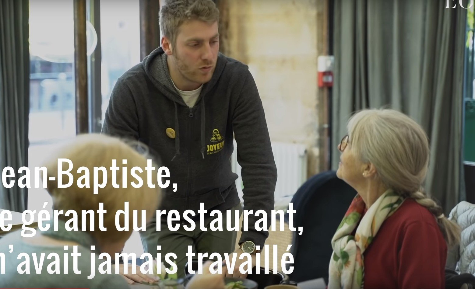 Jean-Baptiste, le gérant du magasin. l Source: YouTube/L'Obs Jean-Baptiste, le gérant du magasin. l Source: YouTube/L'Obs