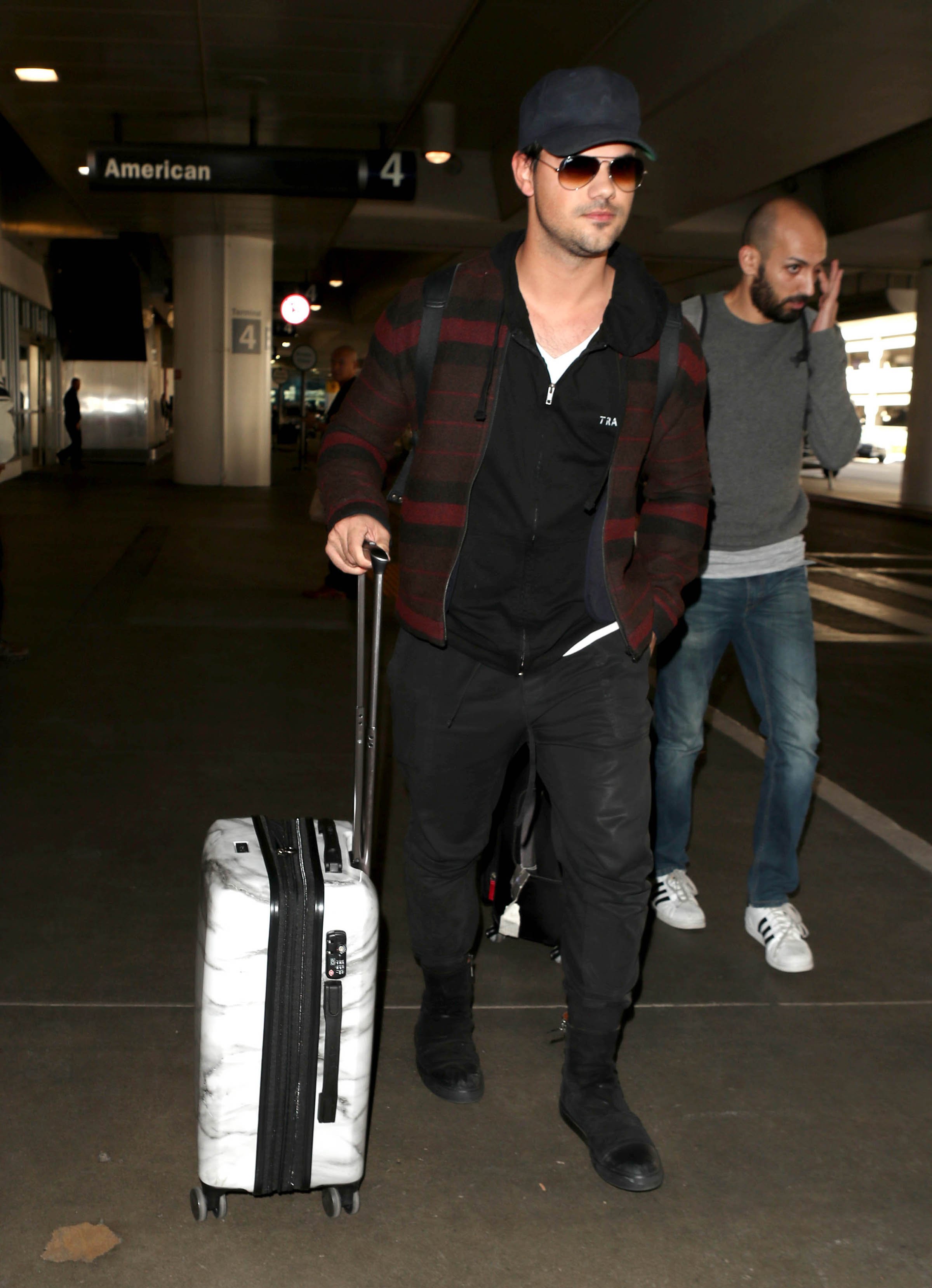 Taylor Lautner is pictured on December 5, 2017, in Los Angeles | Source: Getty Images