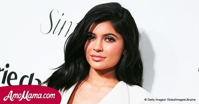 Kylie Jenner shows off her fantastically flat stomach just seven weeks after daughter's birth