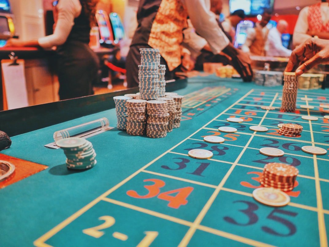Steven admitted to his mother that he was a compulsive gambler | Source: Unsplash