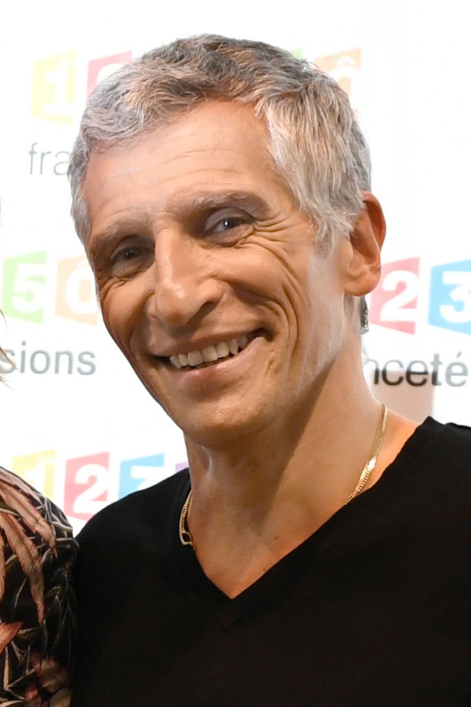 L'animateur de télévision et de radio franco-égyptien Nagui arrive pour la projection du film 'Dolor y Gloria'.| Photo : Getty Images