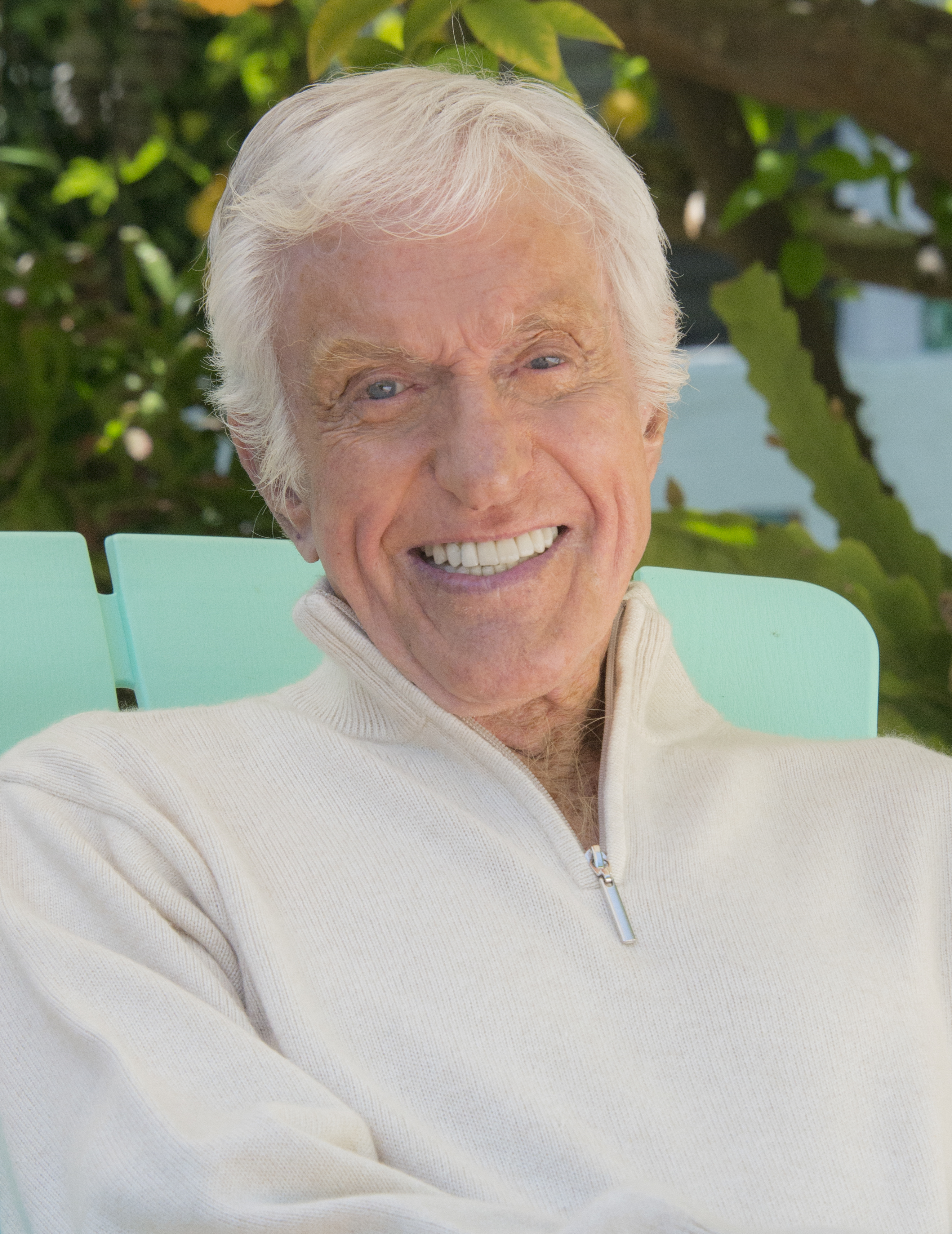 Dick Van Dyke photographed at home during a photo shoot on April 21, 2016, in Malibu, California. | Source: Getty Images