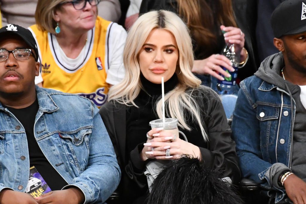 Khloe Kardashian attends a basketball game between the Los Angeles Lakers and the Cleveland Cavaliers, January 2019 | Source: Getty Images