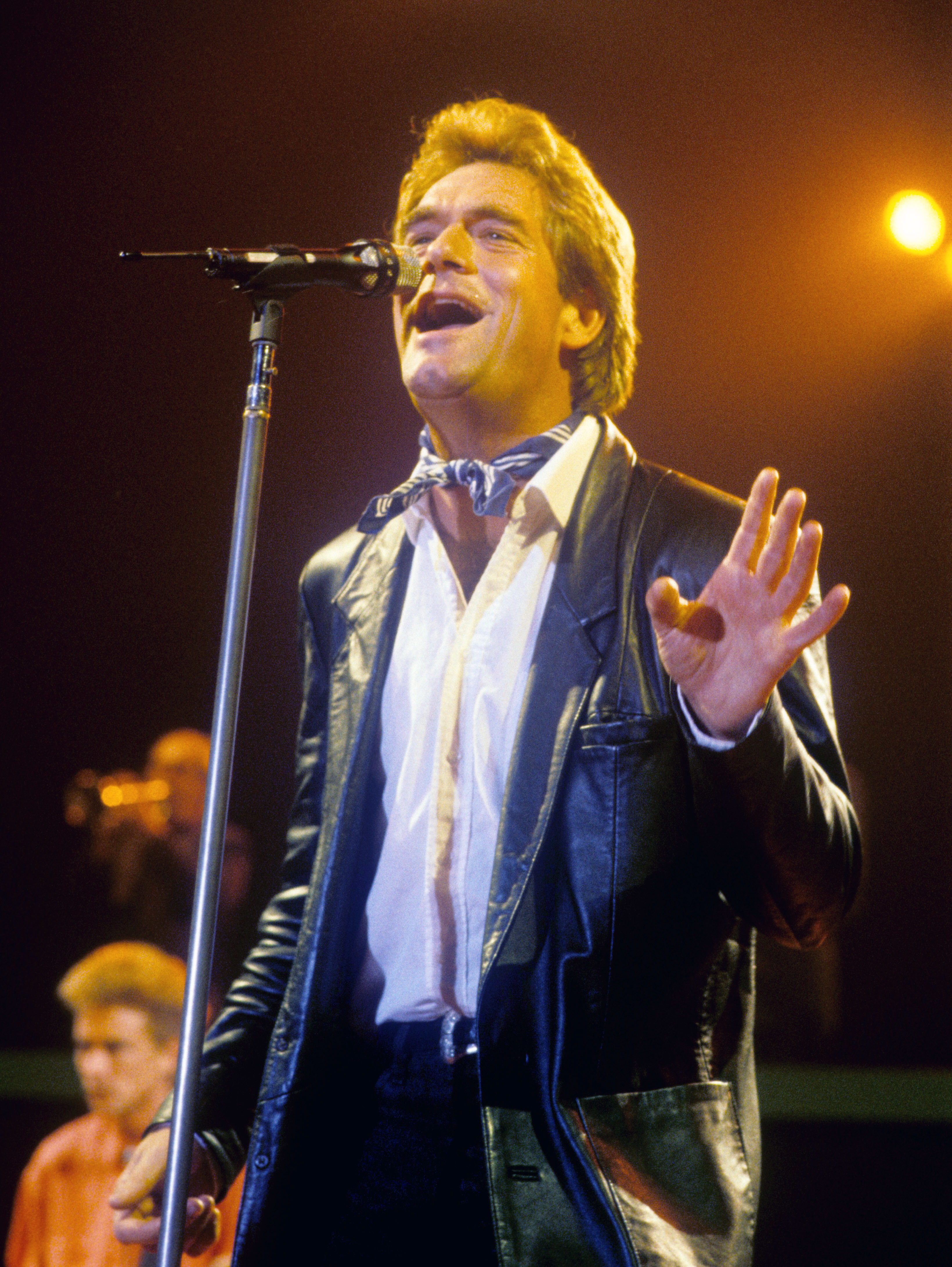 The musical star performing in Munich, Germany, on October 18, 1988. | Source: Getty Images