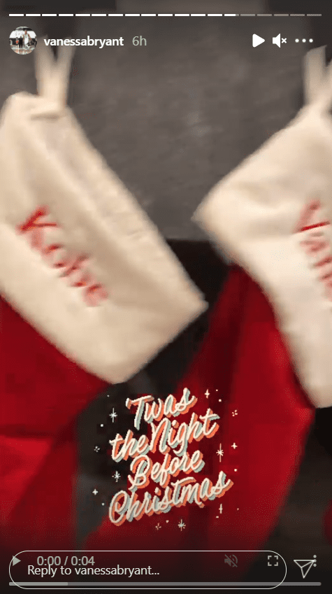 A screenshot of Kobe and Vanessa's sock present she got for Christmas. | Photo: Instagram/VanessaBryant