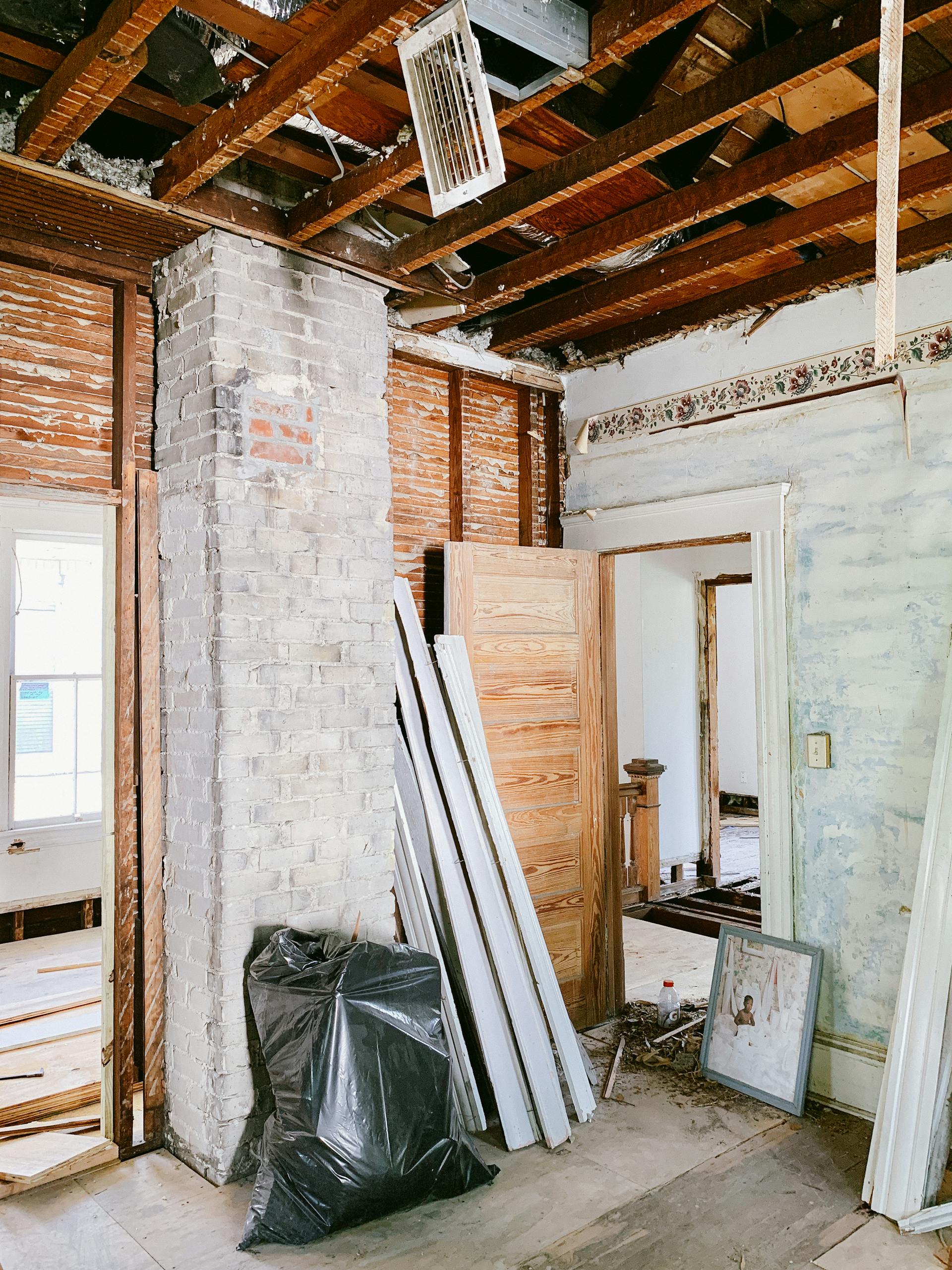 A house being renovated | Source: Pexels