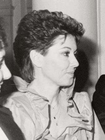 La actriz Monica Randall durante una recepción ofrecida en el Palacio de la Moncloa, España, en 1983. | Foto: Wikipedia