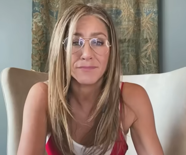 Jennifer Aniston during the star-studded table read of the teen classic "Fast Times at Ridgemont High," from a video dated September 19, 2020 | Source: YouTube/@InsideEdition