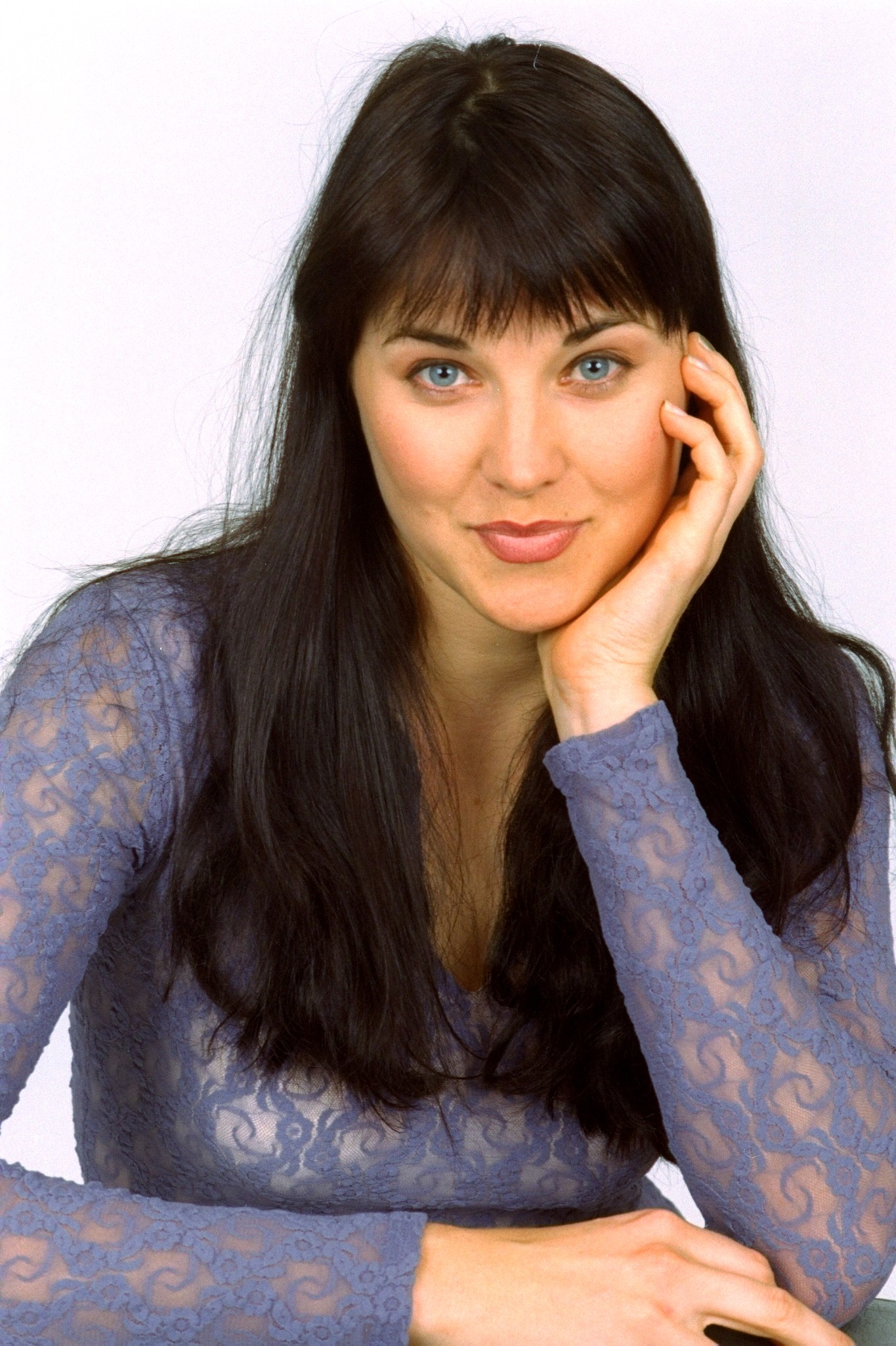 Publicity portrait of Lucy Lawless, 1996 | Source: Getty Images