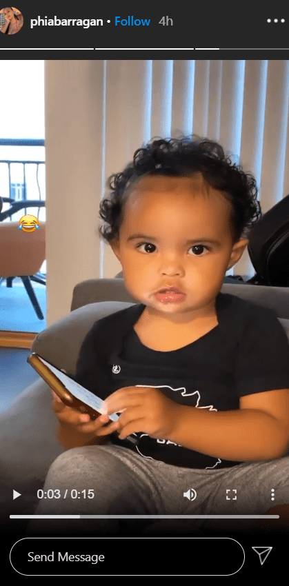 Snoop Dogg's adorable granddaughter, Cordoba Journey trying to make a phone call | Photo: Instagram/phiabarragan