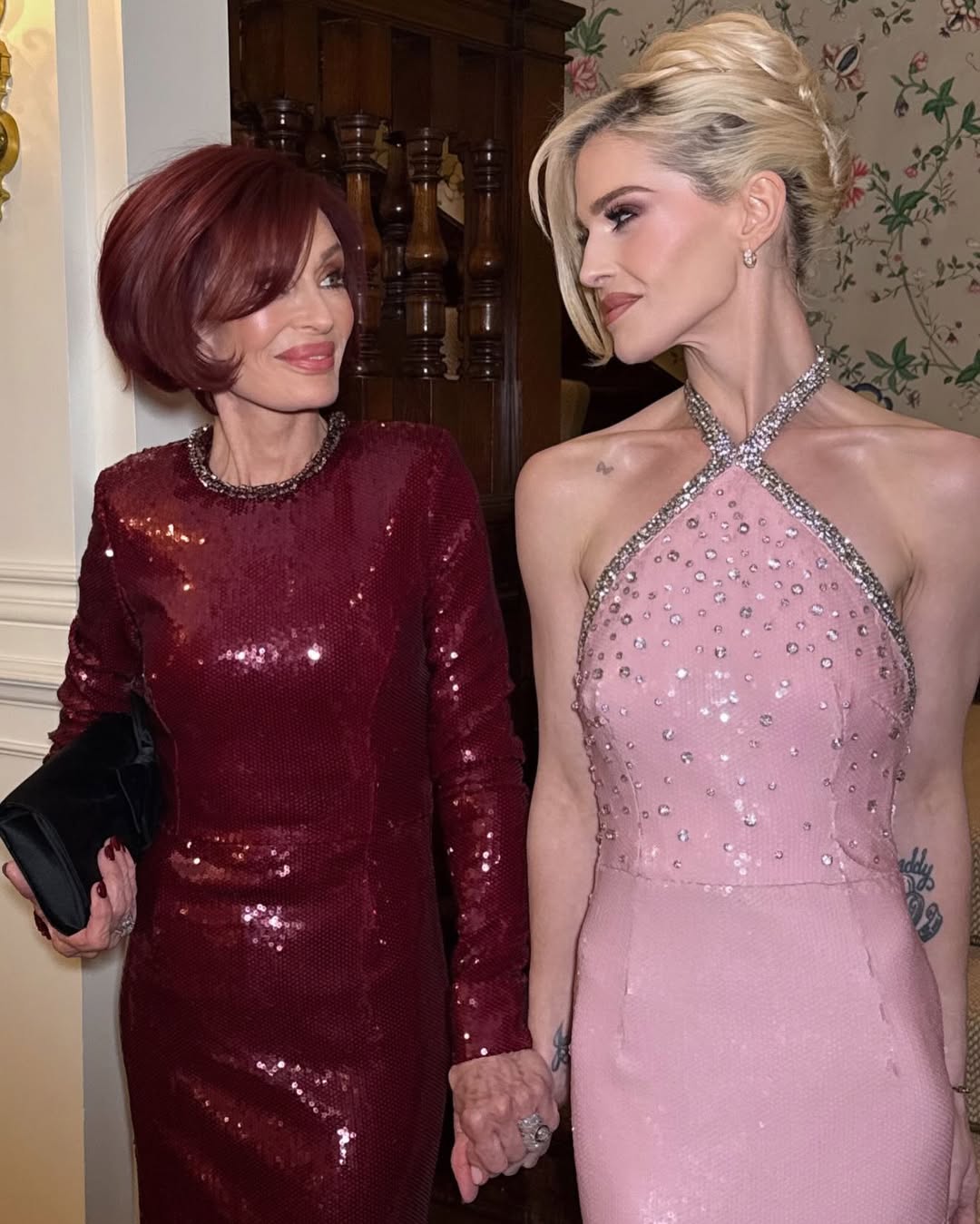 Sharon and Kelly Osbourne attend a special cocktail hosted by Rebecca Vallance at Aki London on 26 November 2025 in London, England. | Source: Instagram/kellyosbourne