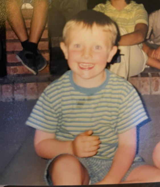 His parents still live in the same house where they raised the children. In this photo, he can be seen as a child in a throwback picture shared on February 2, 2024. | Source: Instagram/dearbhlam