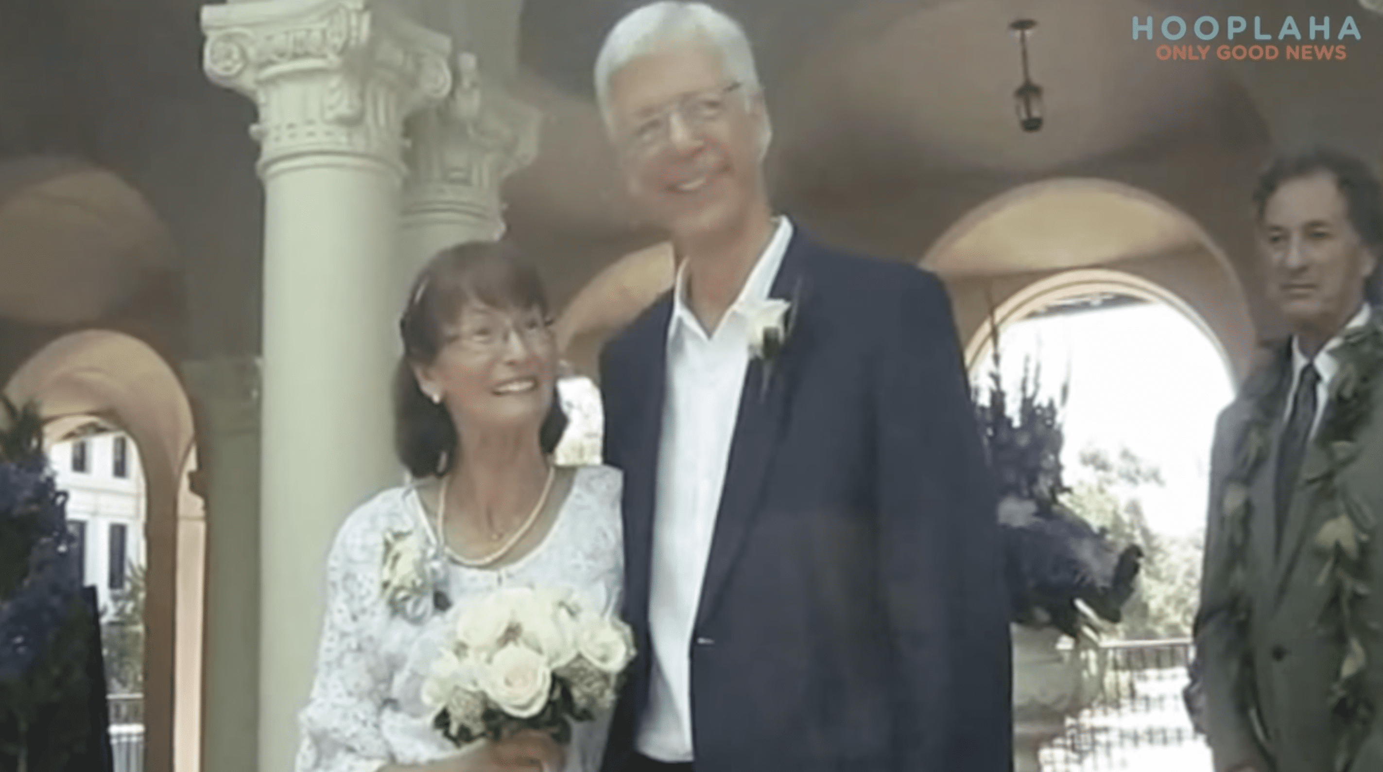 Willson and Rude got married in the cafeteria of Occidental College in 2012. | Photo: YouTube.com/OnlyGood TV