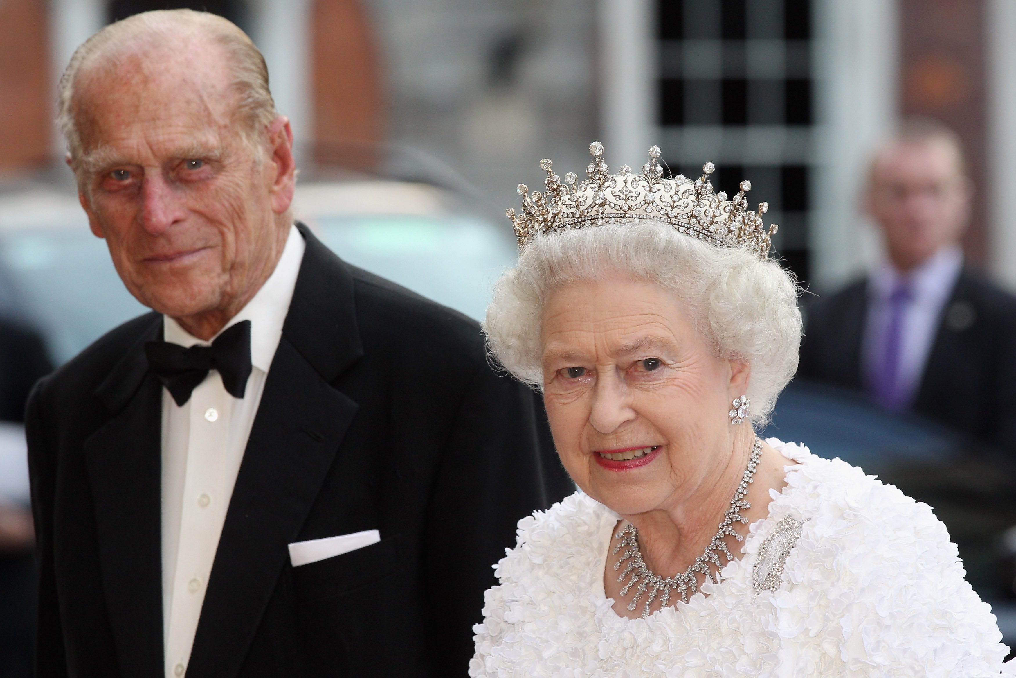 Queen Elizabeth II and Prince Philip arrive to attend a State Banquet in Dublin Castle on May 18, 2011 in Dublin, Ireland. | Source: Getty Images