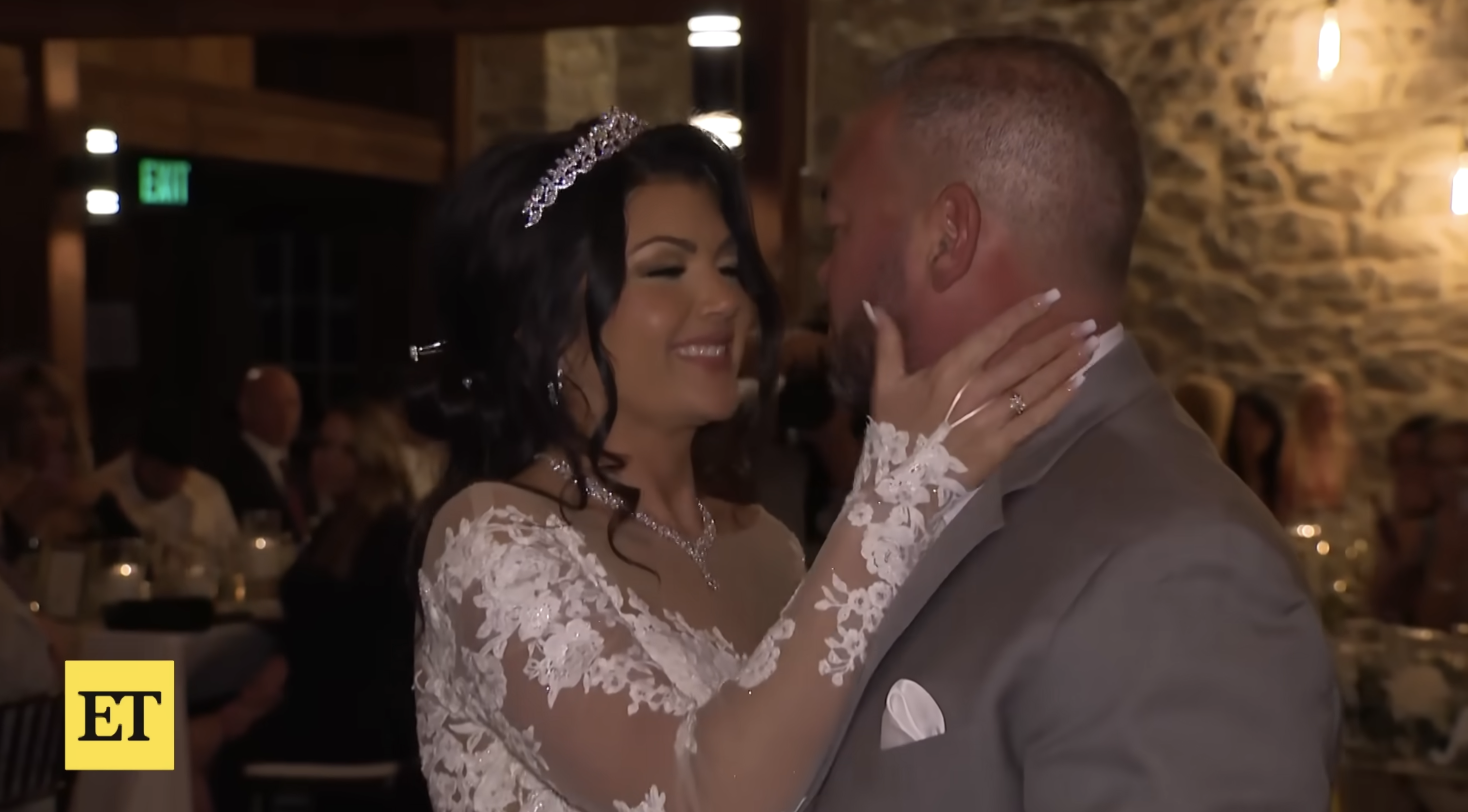 Stephanie Lebo and Jon Gosselin are seen dancing on their wedding day, dated November 24, 2025 | Source: YouTube/EntertainmentTonight