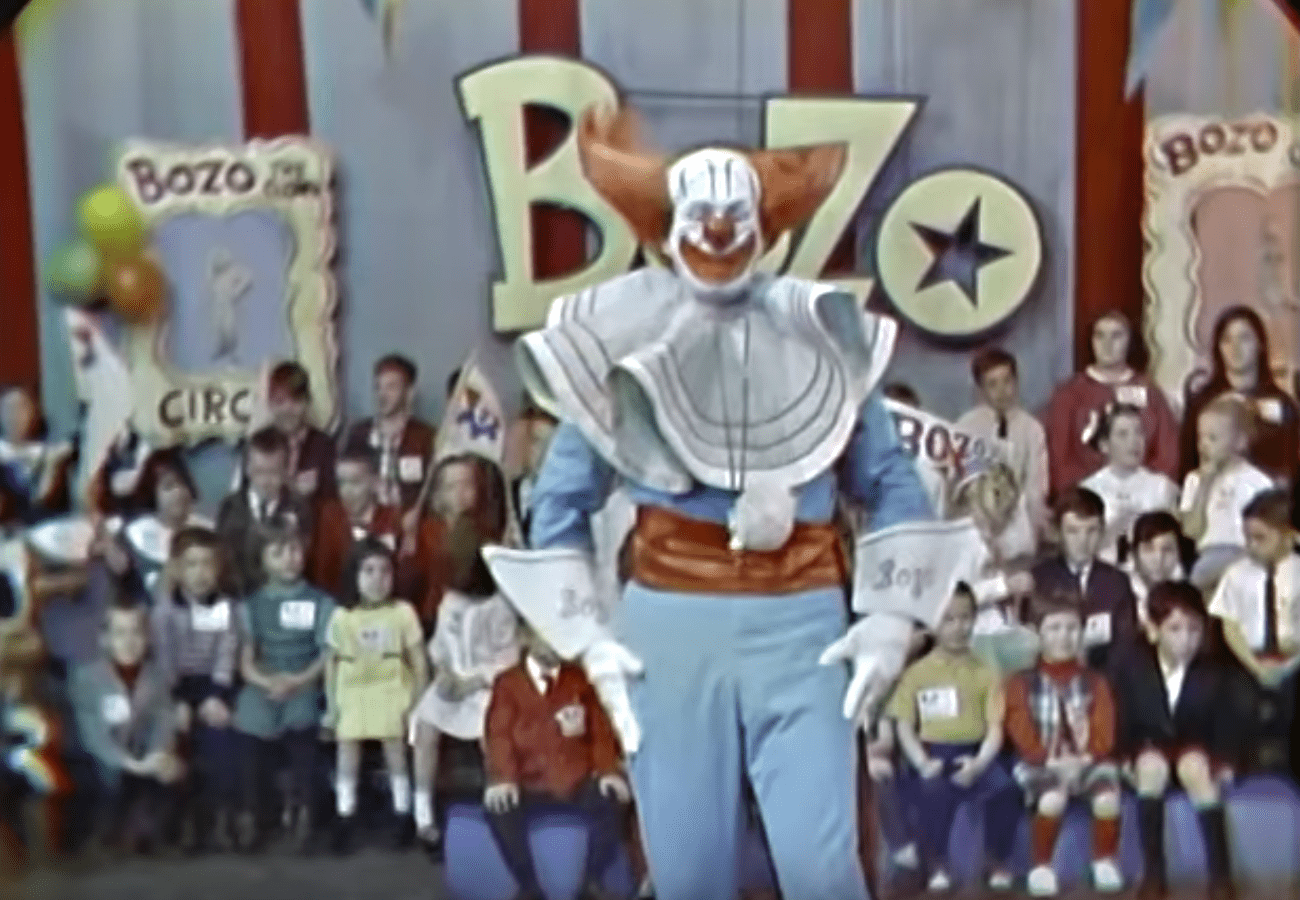 Frank Avruch  as Bozo the clown during one of his shows | Source: YouTube/VintageTelevision