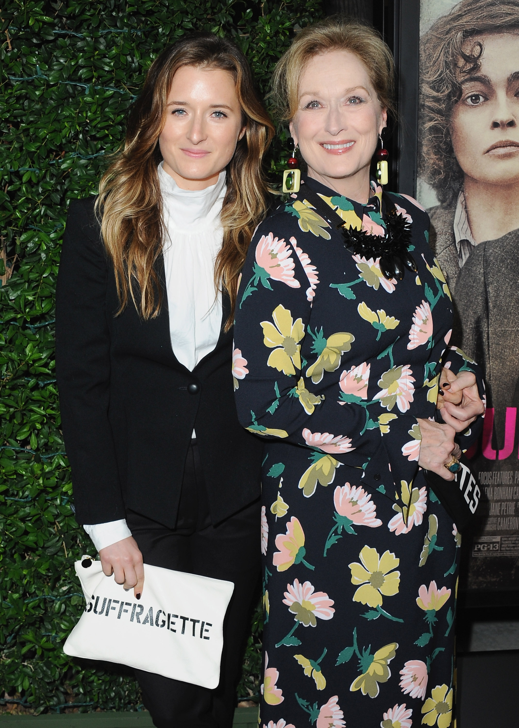 Grace Gummer and Meryl Streep at the "Suffragette" premiere on October 20, 2015 in Beverly Hills, California | Source: Getty Images