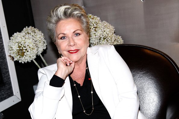 La journaliste Françoise Laborde pose lors d'une séance de portrait le 21 octobre 2019 à Paris. |Photo : Getty Images La journaliste Françoise Laborde pose lors d'une séance de portrait le 21 octobre 2019 à Paris. |Photo : Getty Images