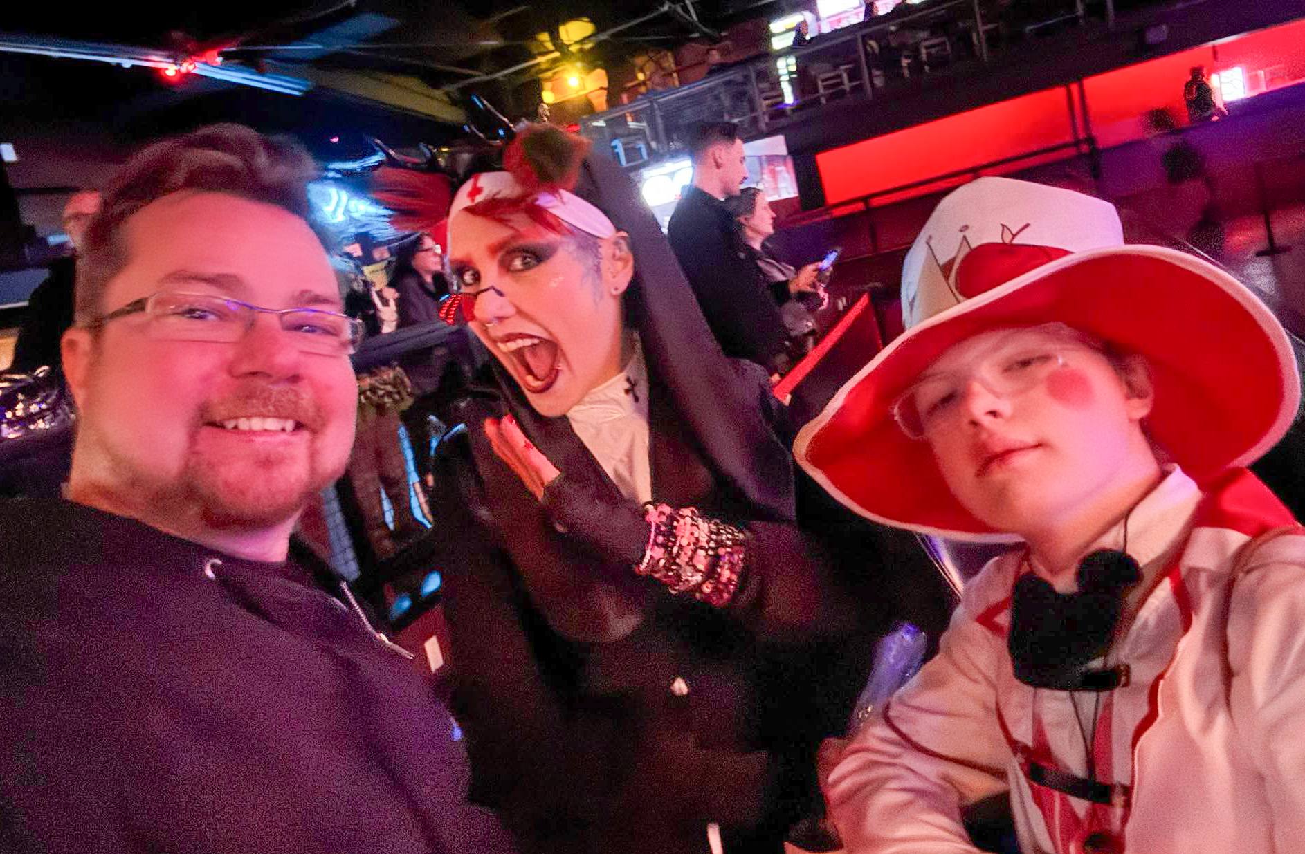 Theresa McIntosh, Havoc Leone, and Leone's father taking a selfie, from a post dated November 8, 2025 | Source: Facebook/Theresa Leela