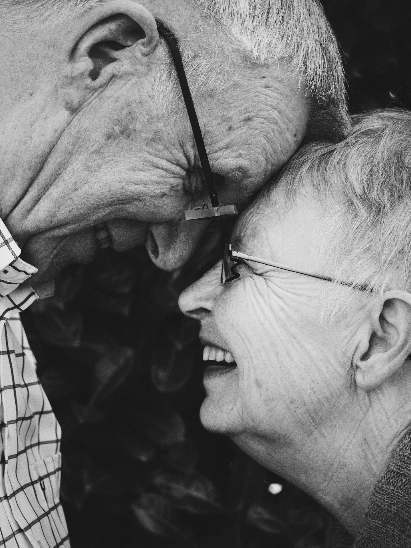 Un couple de seniors complices. Photo : Pixabay