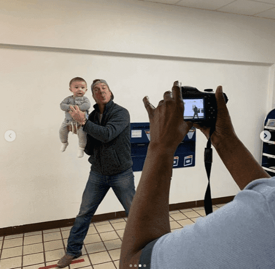 Chip Gaines trying to hold baby Crew steady for his first passport pic | https://www.instagram.com/joannagaines/