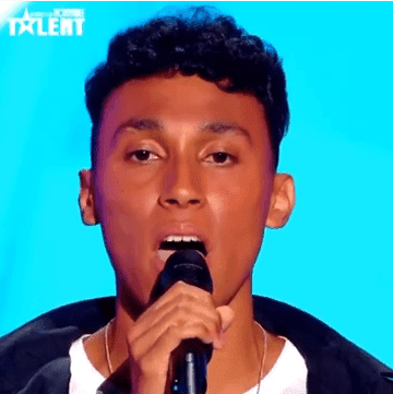 Damien et sa reprise émouvante de «Papaoutai» - La France a un incroyable talent 2019. | Photo : Youtube/Léa Hrt