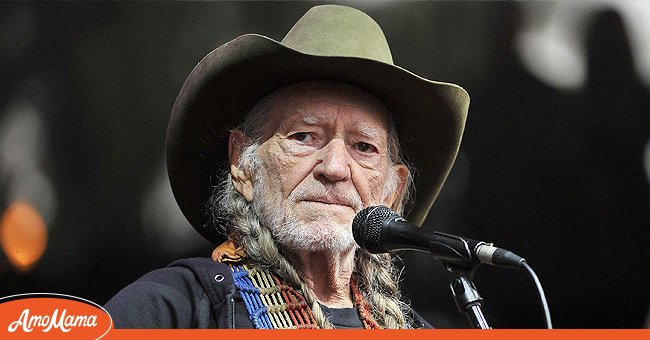 Willie Nelson performs at the 30th Annual Bridge School Benefit concert on Day 1 at Shoreline Amphitheatre on October 22, 2016. | Photo: Getty Images
