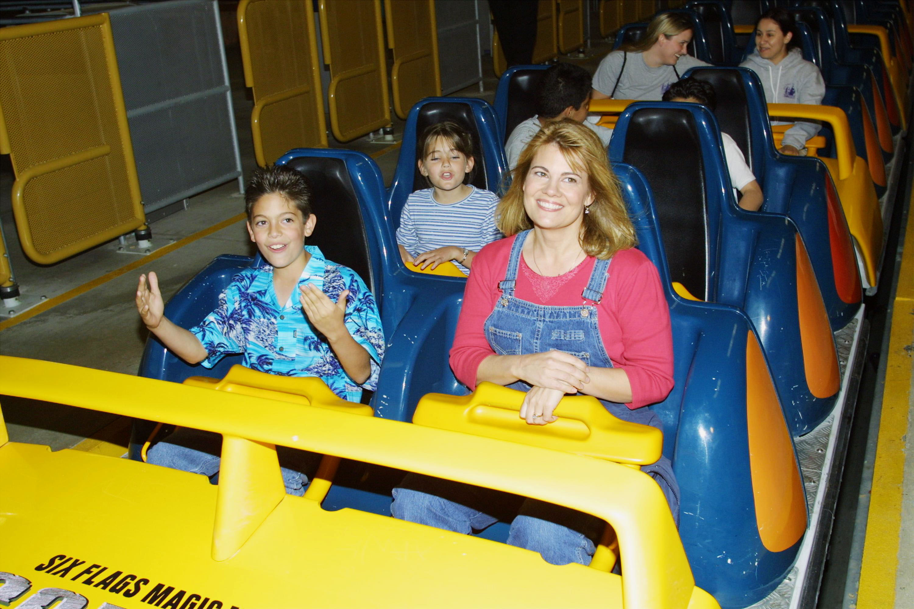Lisa Whelchel and Tucker Cauble on a roller coaster at Six Flags Magic Mountain on March 29, 2001 in Valencia, California. | Source: Getty Images