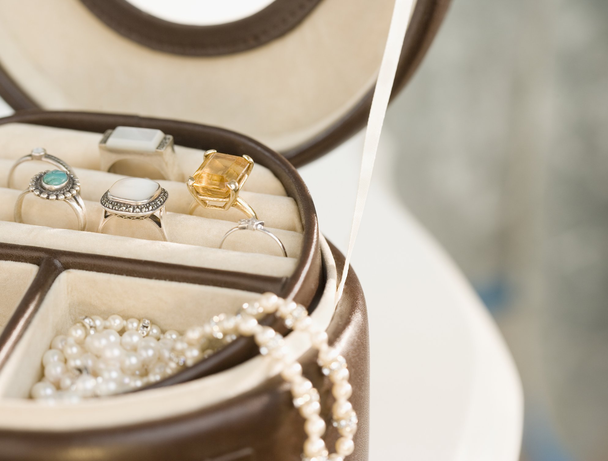 A portrait of some jewelries in a jewelry box. | Photo: Getty Images