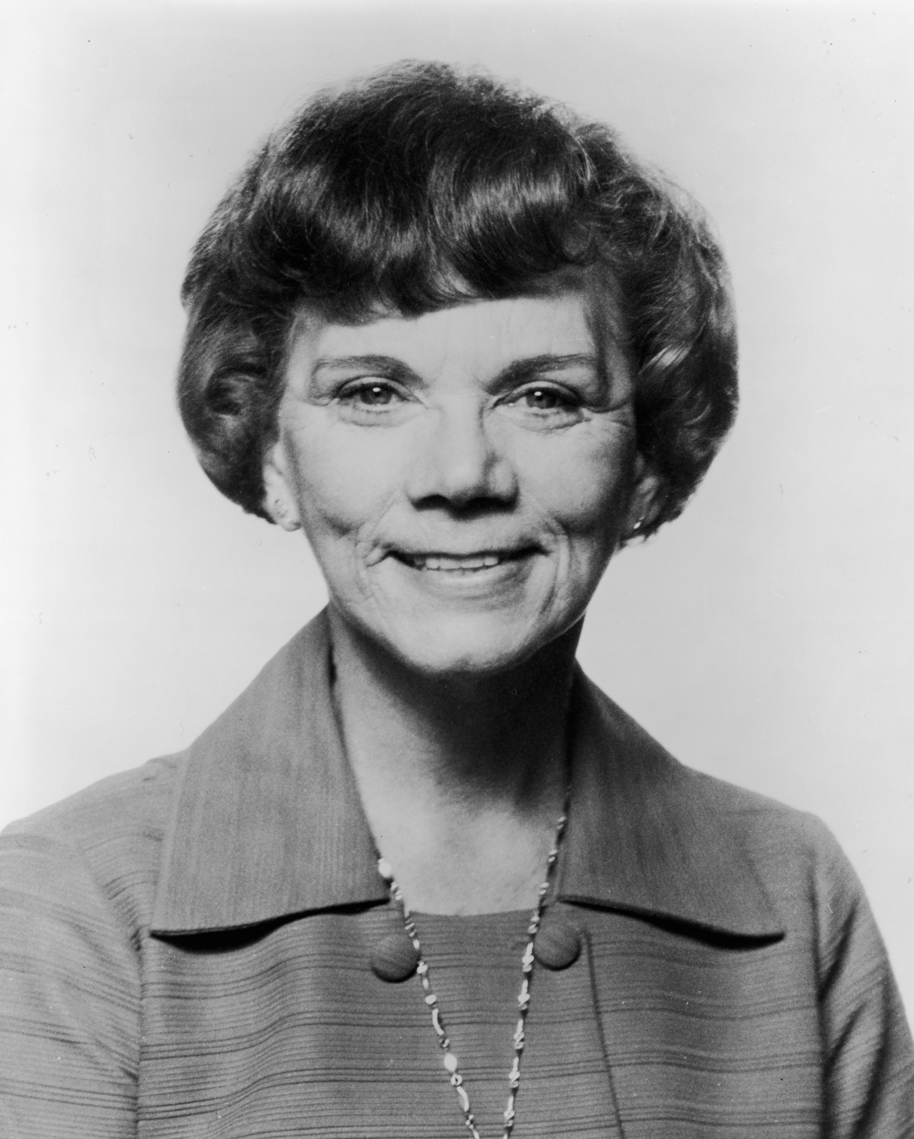 Ellen Corby posing for a headshot in 1975. | Source: Getty Images