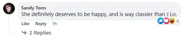 A screenshot of a fan's Facebook comment cheering Jennifer Garner on after she was seen in an outing alongside her boyfriend, John Miller. | Source: facebook.com/peoplemag