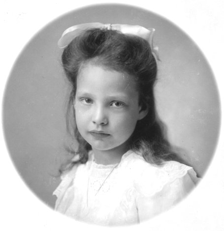 Erzherzogin Helene von Österreich als Kind | Quelle: Wikimedia Commons Images/ Public domain