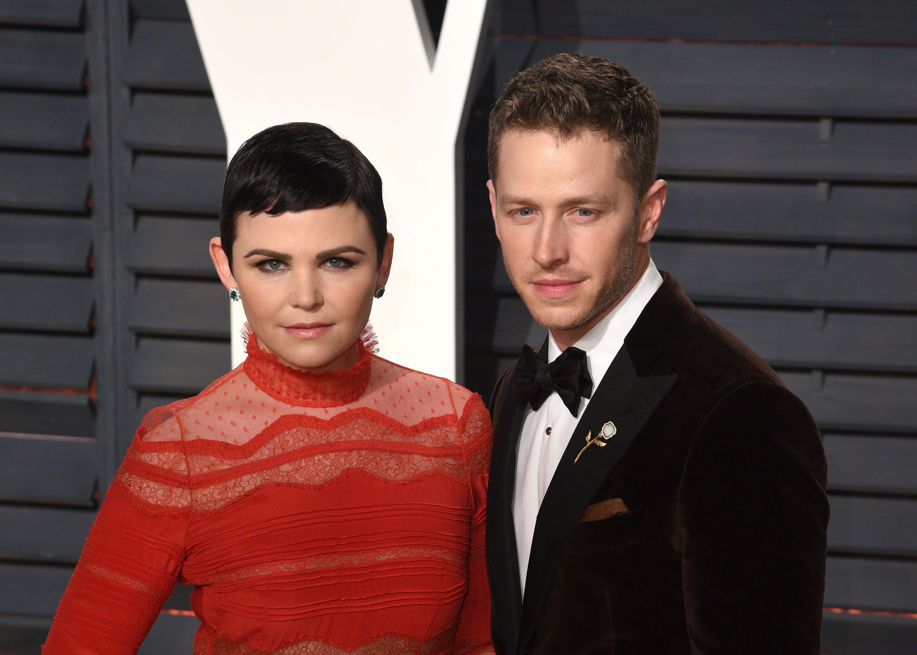 Ginnifer Goodwin and Josh Dallas during the 2017 Vanity Fair Oscar Party Hosted By Graydon Carter at Wallis Annenberg Center for the Performing Arts on February 26, 2017 in Beverly Hills, California. | Source: Getty Images