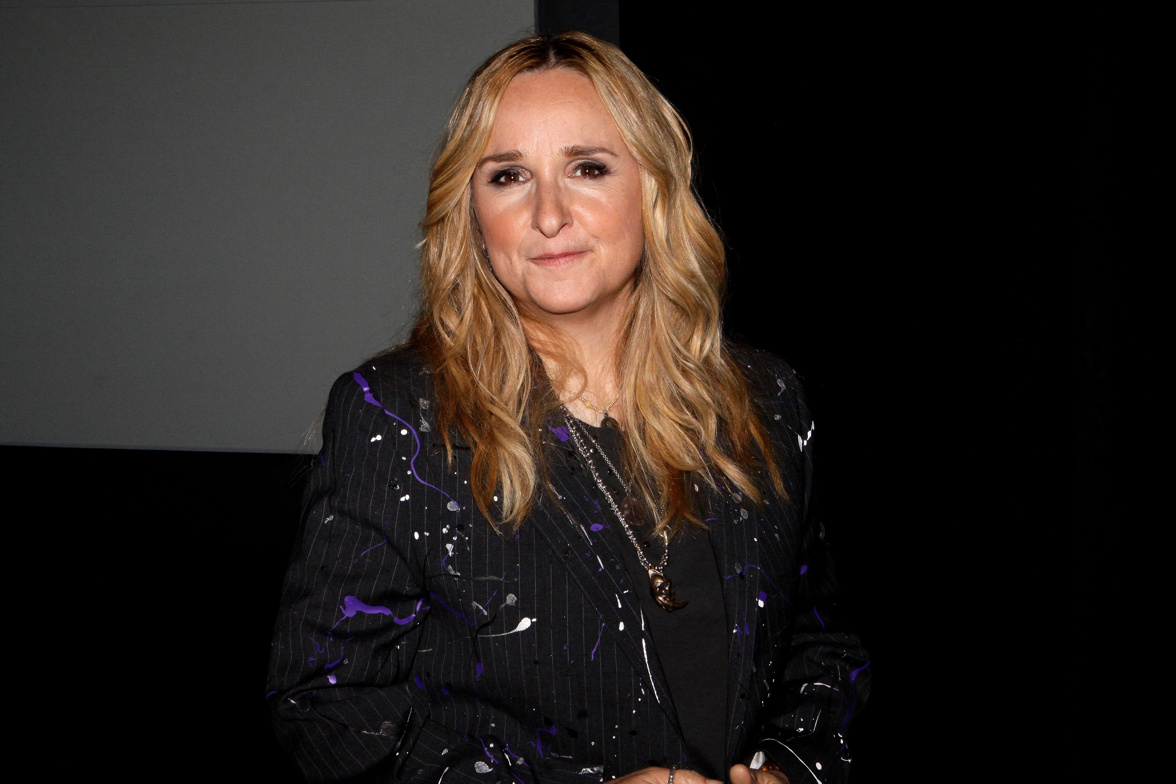 Melissa Etheridge poses for photos during the NARM Awards Dinner Finale at the NARM Convention in Chicago, Illinois, on May 17, 2010. | Source: Getty Images