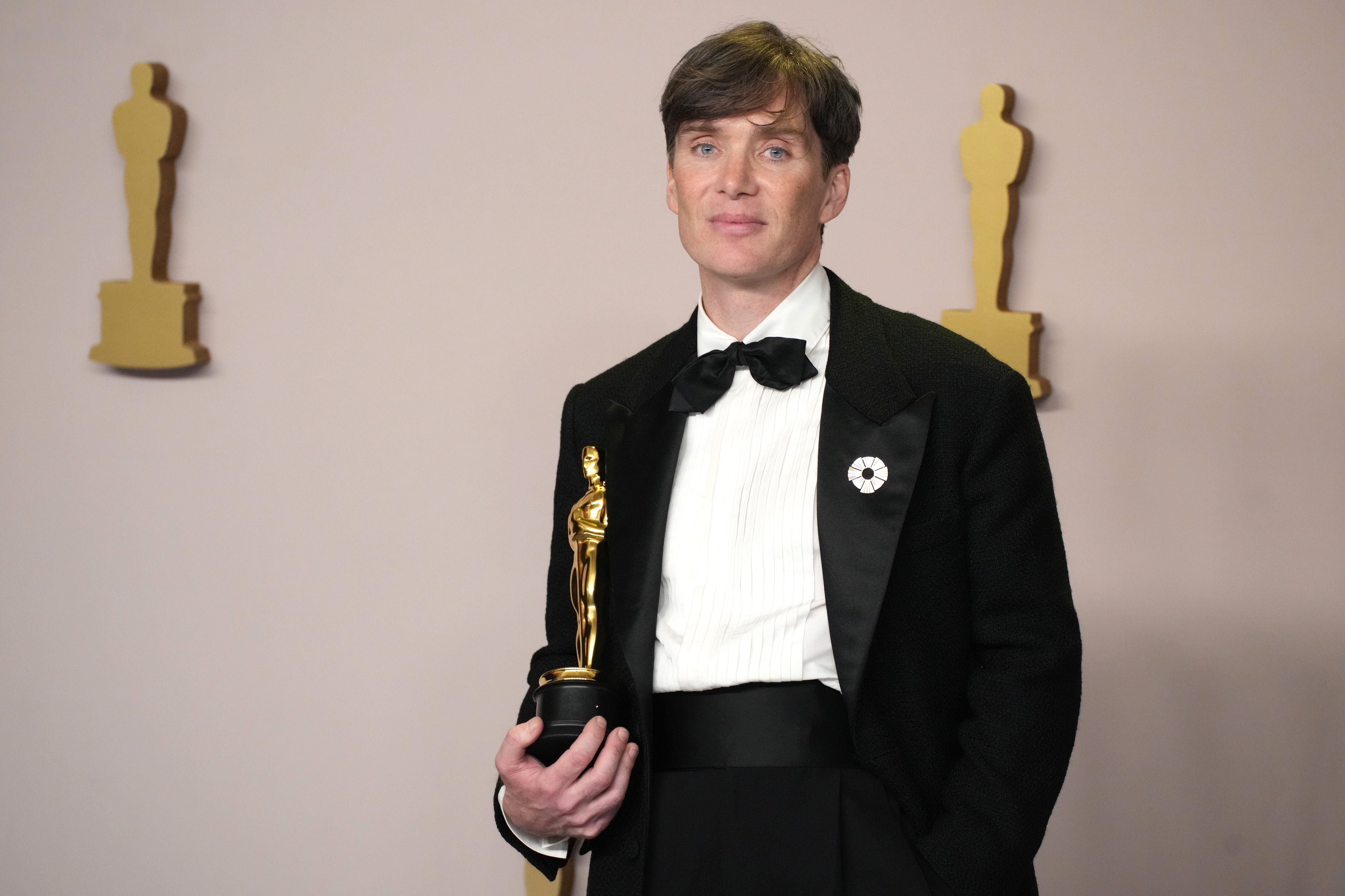 Cillian Murphy, winner of the Best Actor in a Leading Role award for “Oppenheimer”, poses in the press room during the 96th Annual Academy Awards at Ovation Hollywood in California, on March 10, 2024. | Source: Getty Images