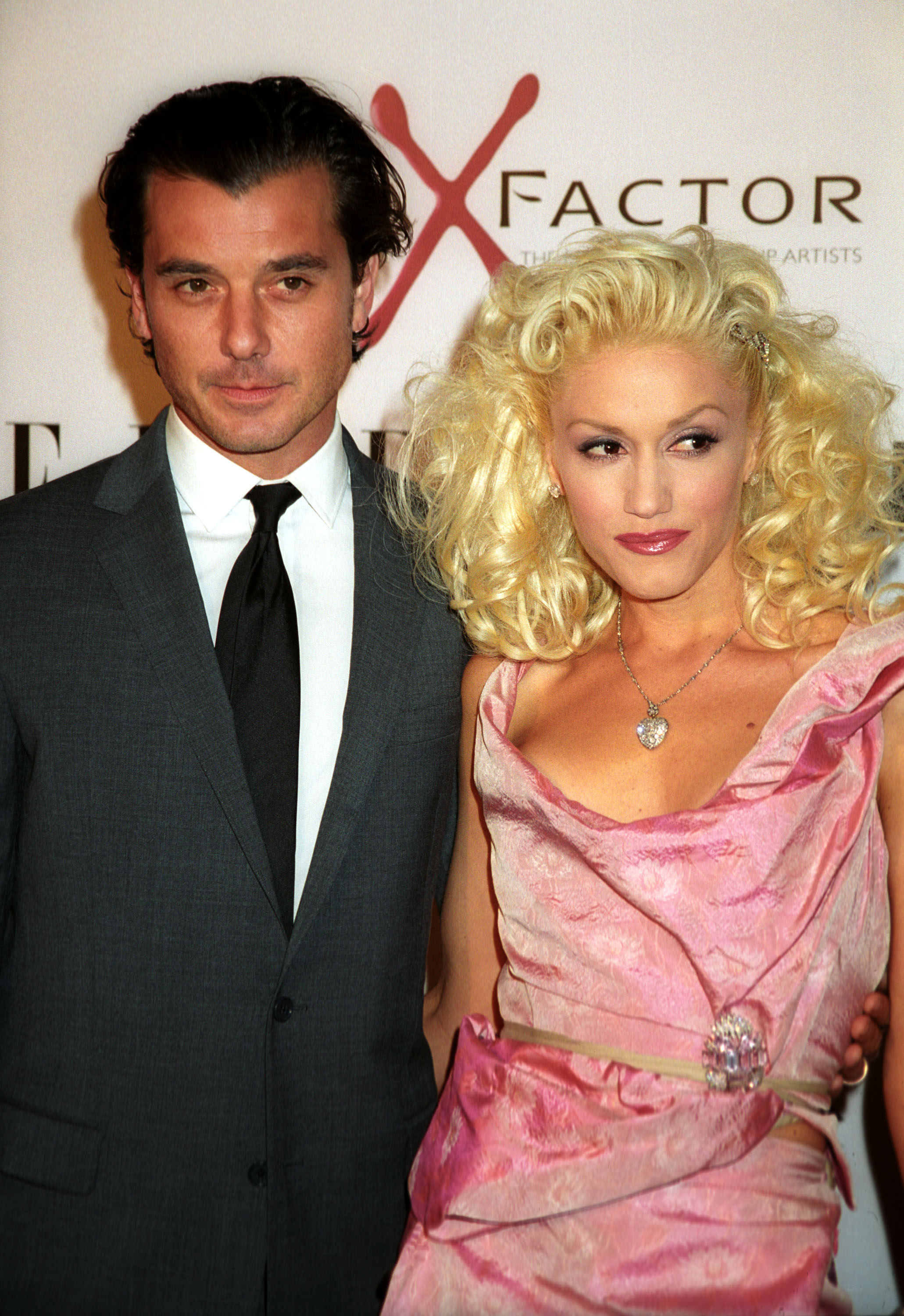 Gwen Stefani and Gavin Rossdale attending the premiere of "The Aviator" at Grauman's Chinese Theater in Hollywood, California, on December 1, 2004 | Source: Getty Images
