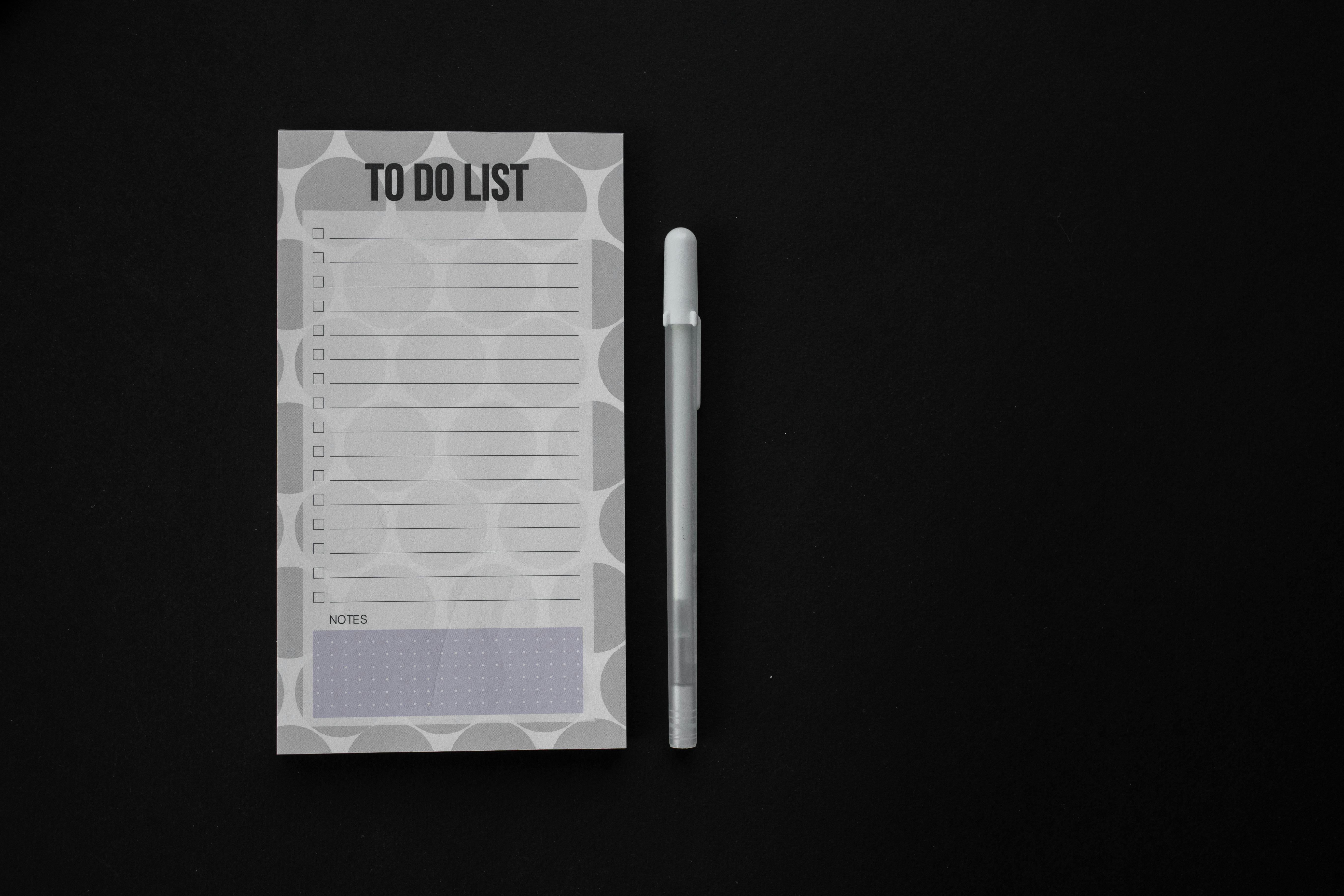 A to-do list pad | Source: Pexels