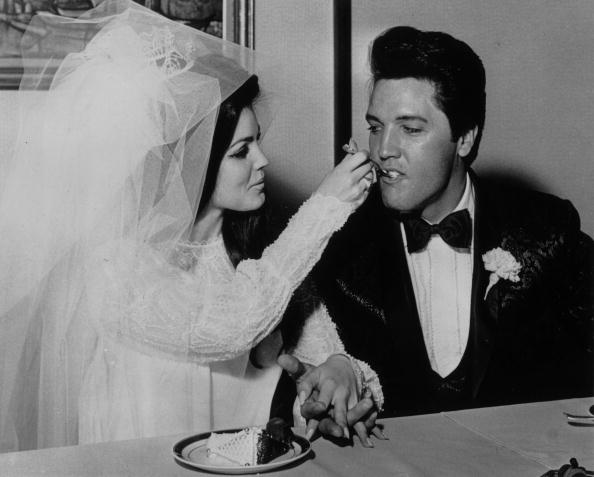 Priscilla and Elvis Presley at the Aladdin Hotel, Las Vegas in 1967. | Photo: Getty Images