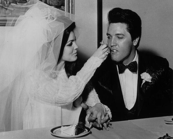 Priscilla and Elvis Presley at the Aladdin Hotel, Las Vegas on May 1, 1967. | Photo: Getty Images