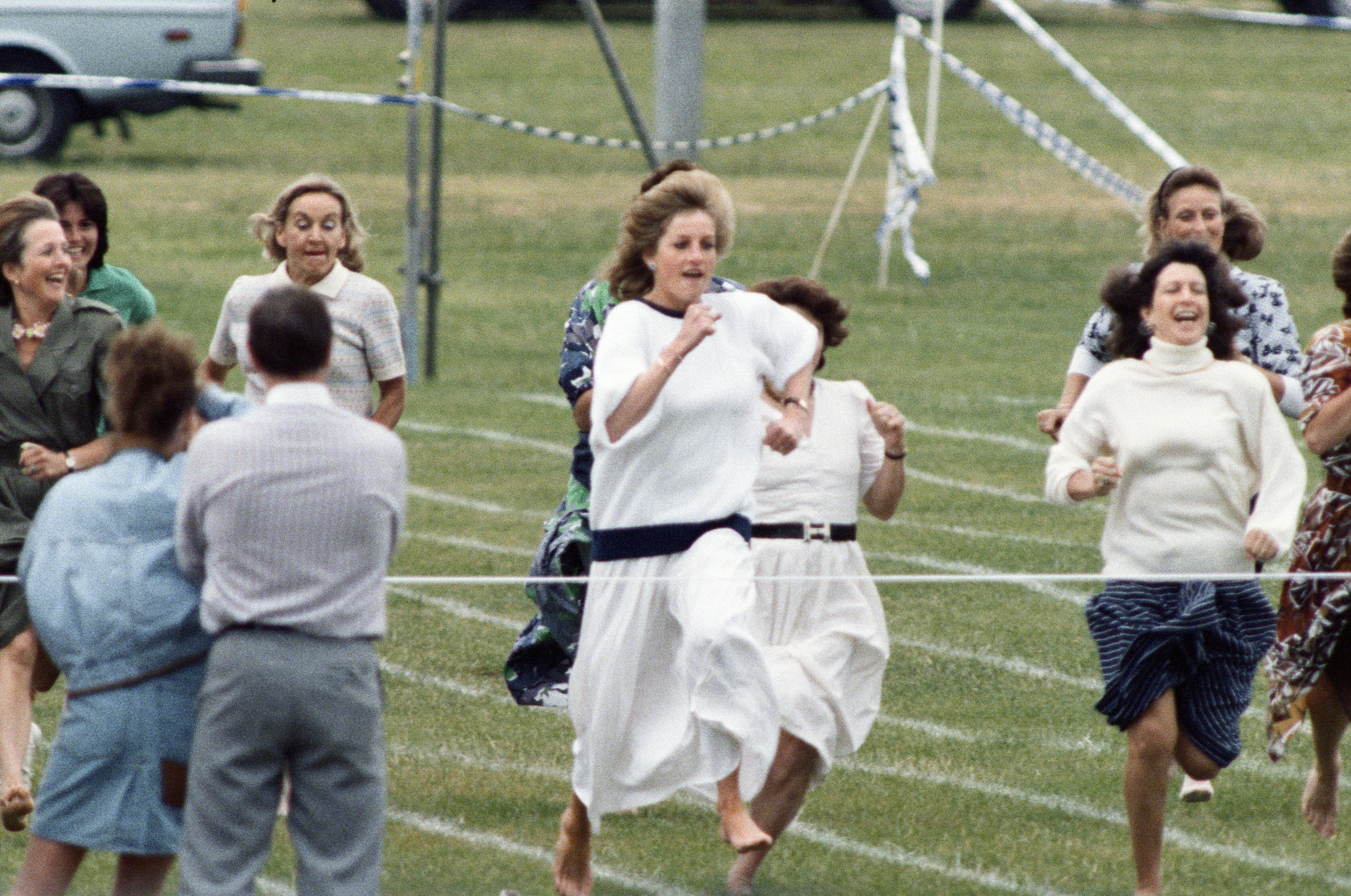 Princess Diana participates in a school race at her sons' school in 1989. | Source: Getty Images