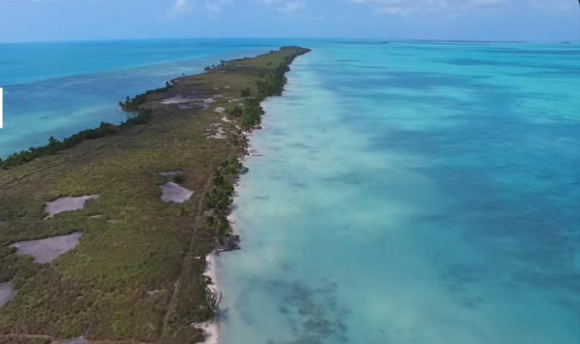 Leonardo DiCaprio's 104-acre island, Blackadore Caye, from a video dated April 21, 2016 | Source: YouTube/@WillMitchellBelize