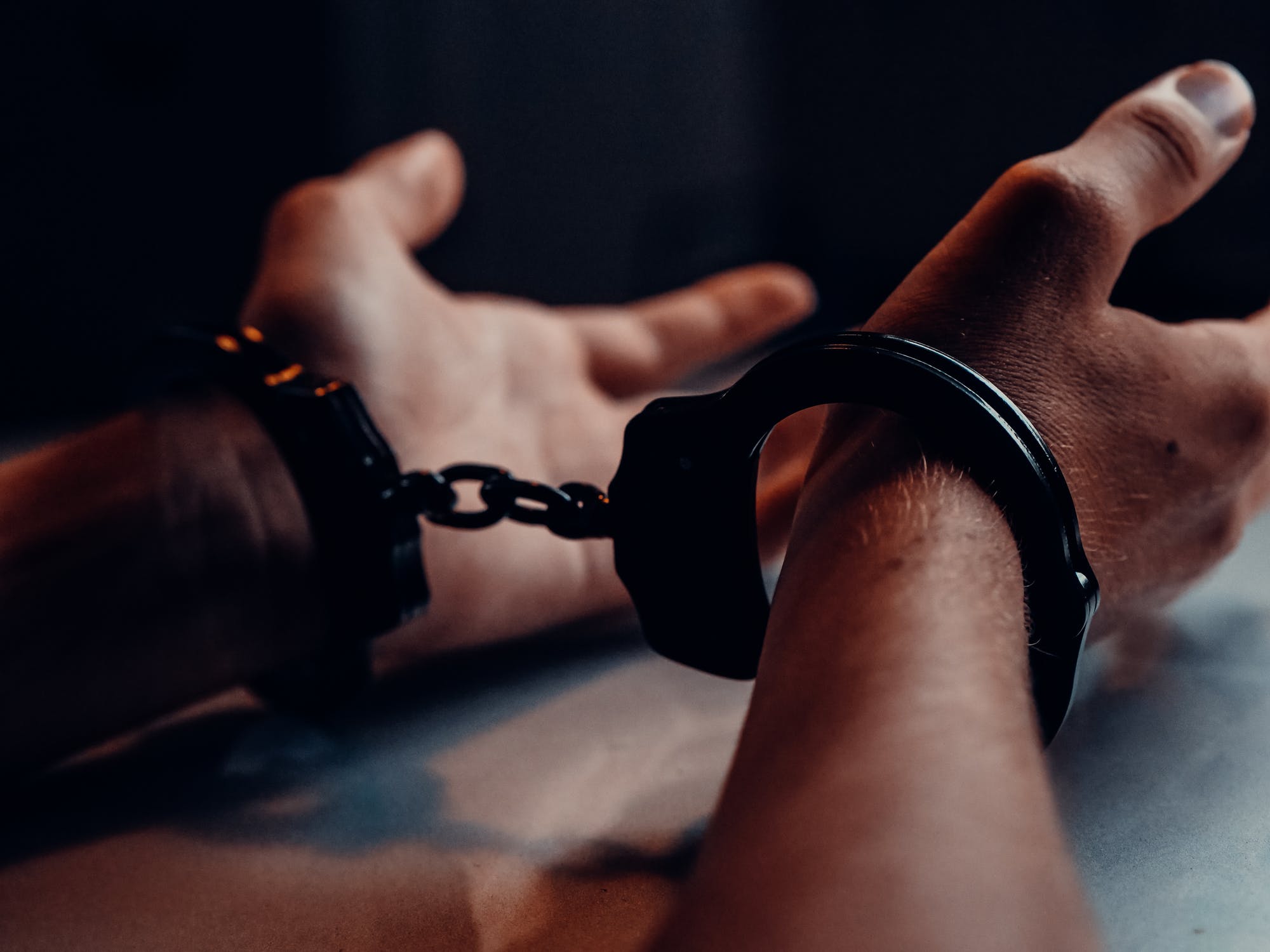 The criminal in handcuffs | Source: Pexels